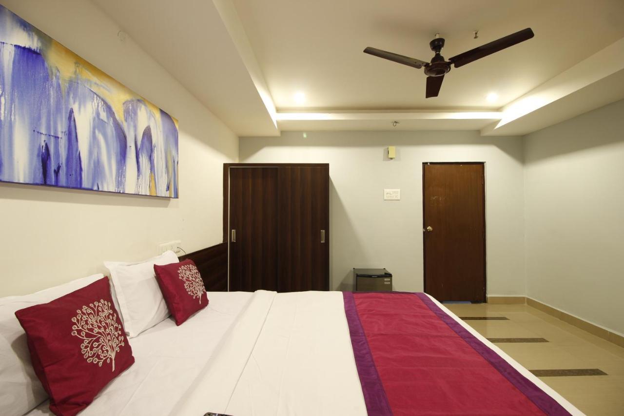 Nova Pride Hotel Haïdarabad Extérieur photo