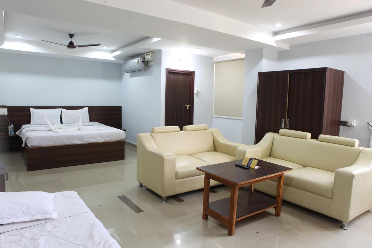 Nova Pride Hotel Haïdarabad Extérieur photo