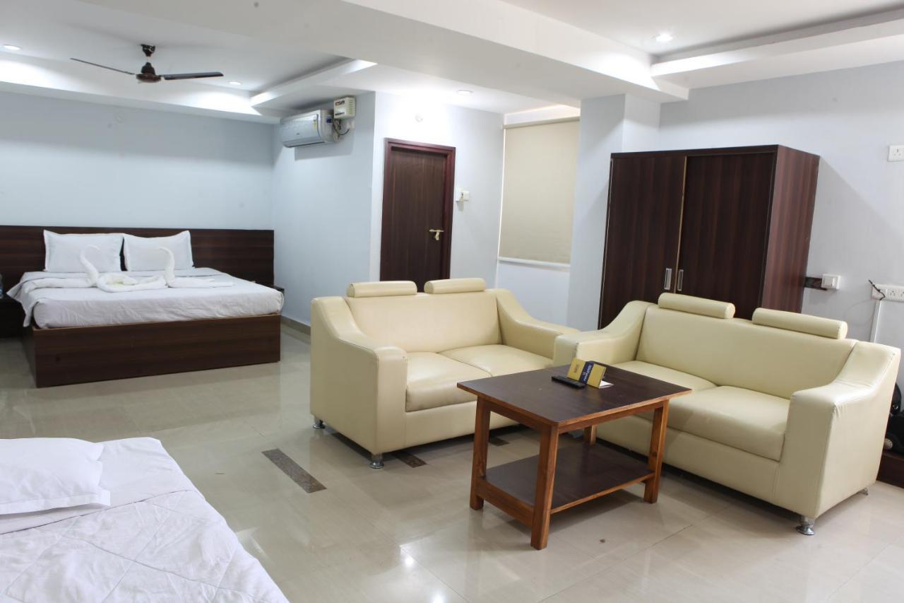 Nova Pride Hotel Haïdarabad Extérieur photo